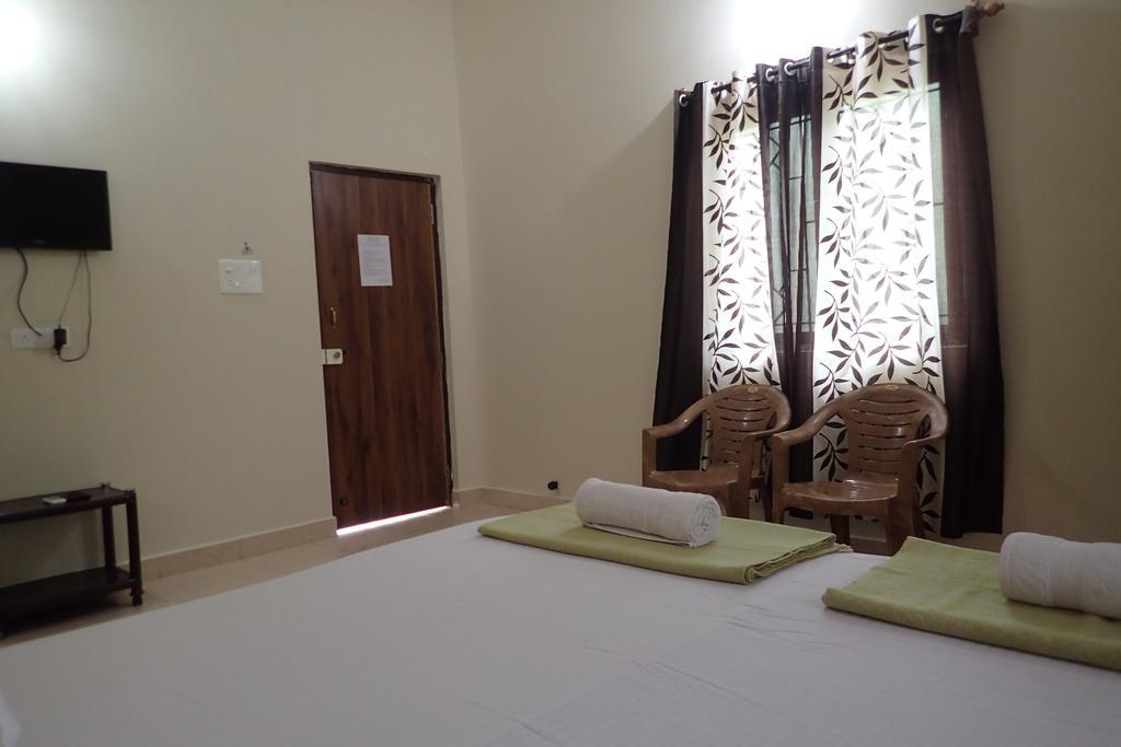 Bella Guest House Калангуте Екстериор снимка