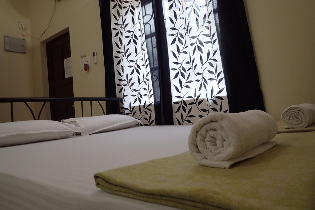 Bella Guest House Калангуте Екстериор снимка