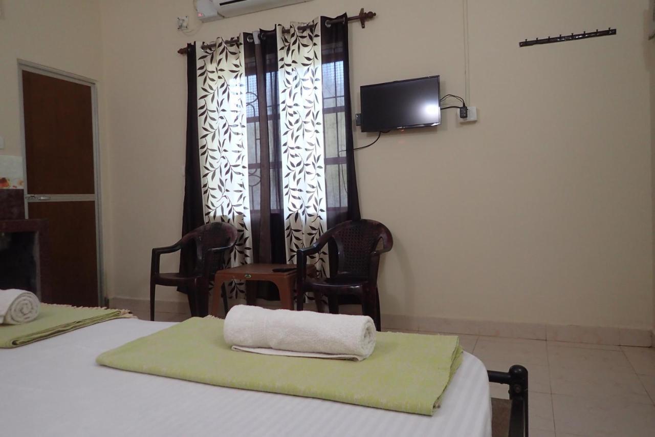Bella Guest House Калангуте Екстериор снимка