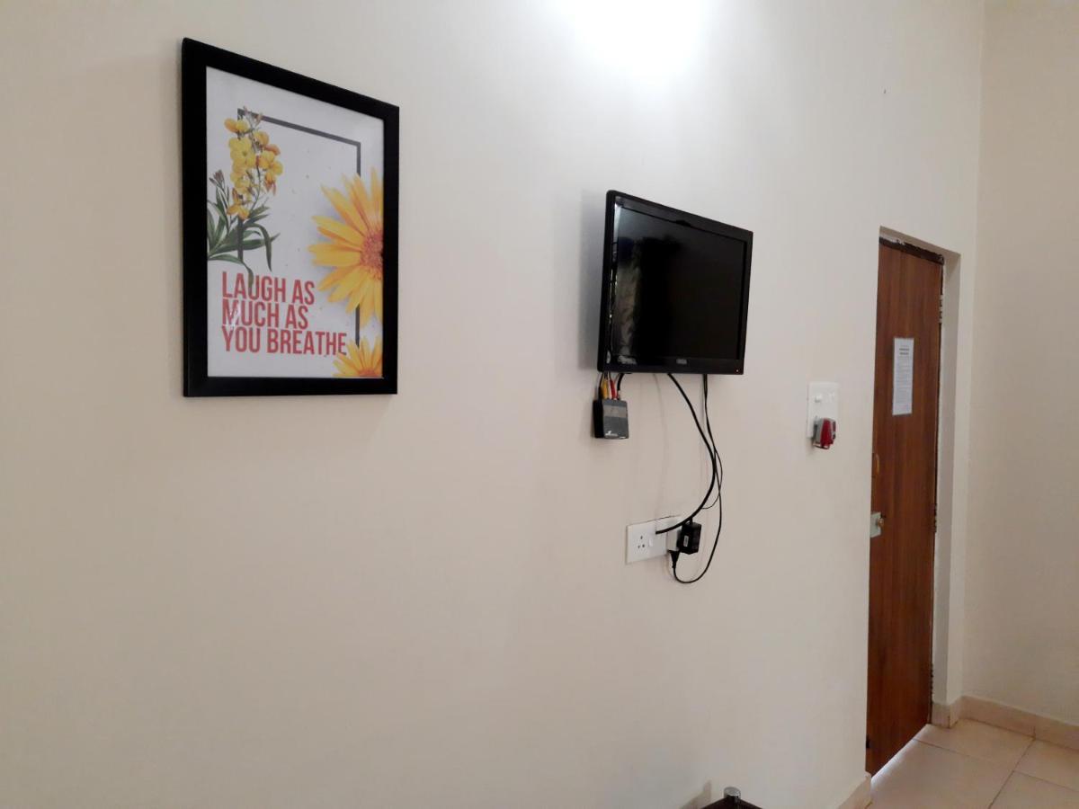 Bella Guest House Калангуте Екстериор снимка